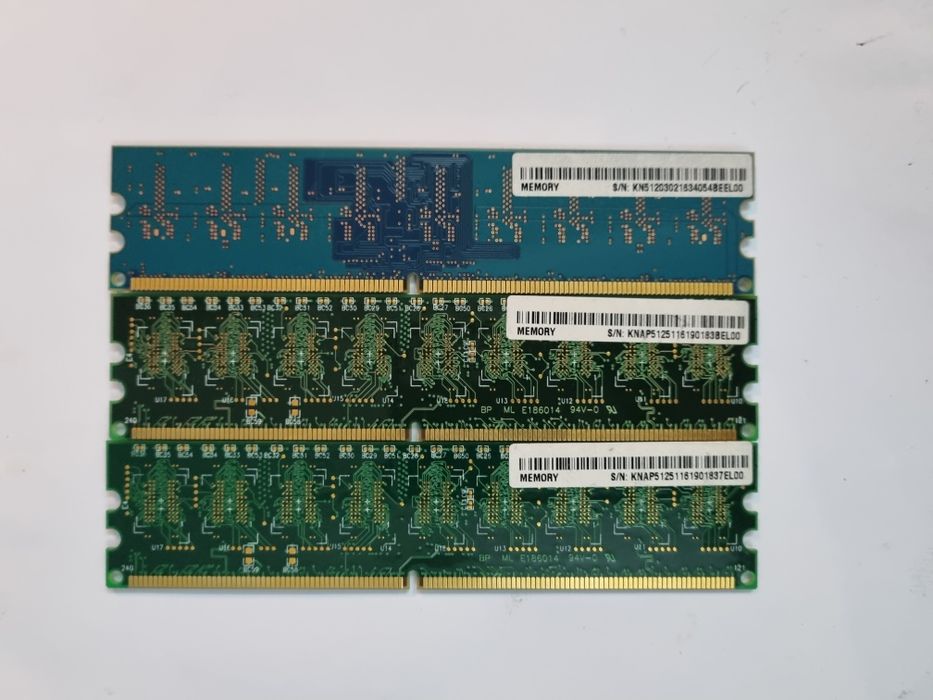 Memorie Ram DDR 2, 512MB, trei placute, Apacer, Nanya.