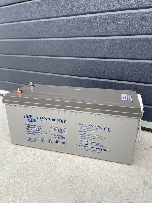 Акумулаторни батерии Victron AGM VRLA 12V 240Ah