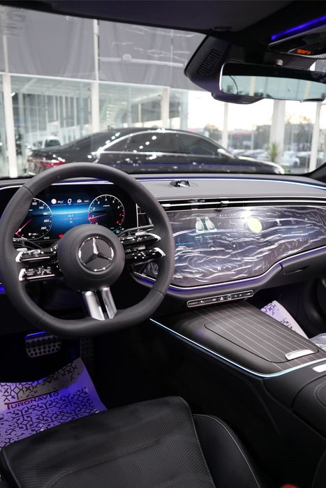 Mercedes Benz W214 E300