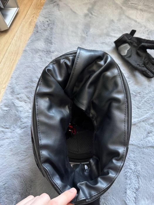 Мото шлем обсолютно новый