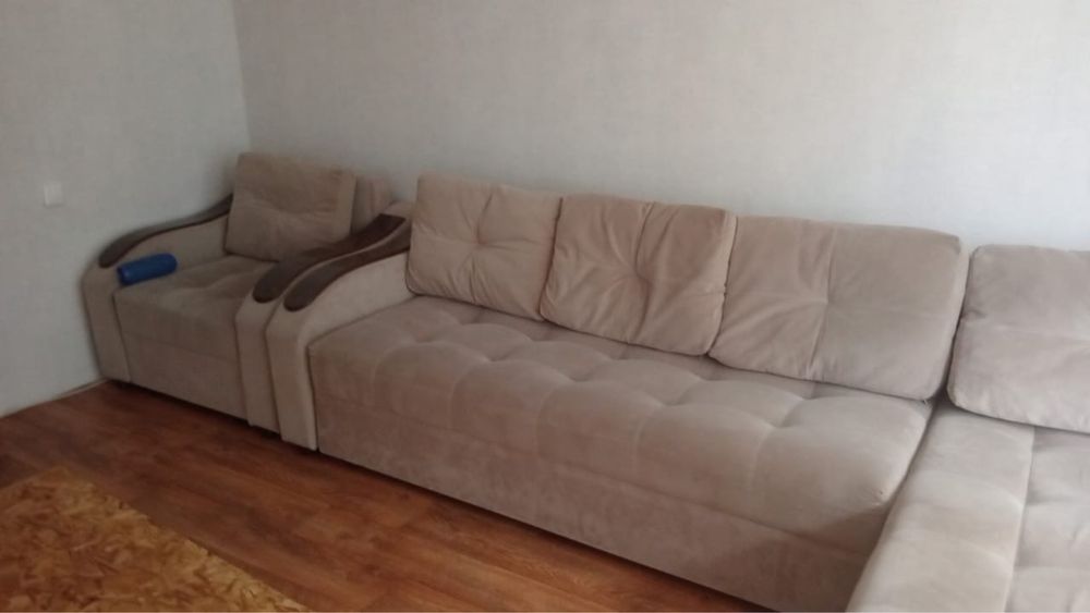 Продам диван в хорошем состоянии