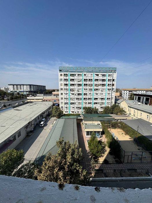 Jizzax shaxrida 2 xonalik kvartira sotiladi