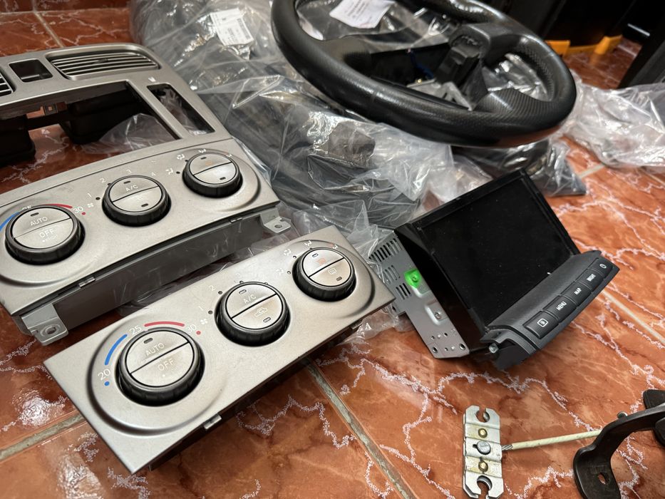 Subaru Forester SG 2002-2008 piese cocoasa navi volan cotiera chedere