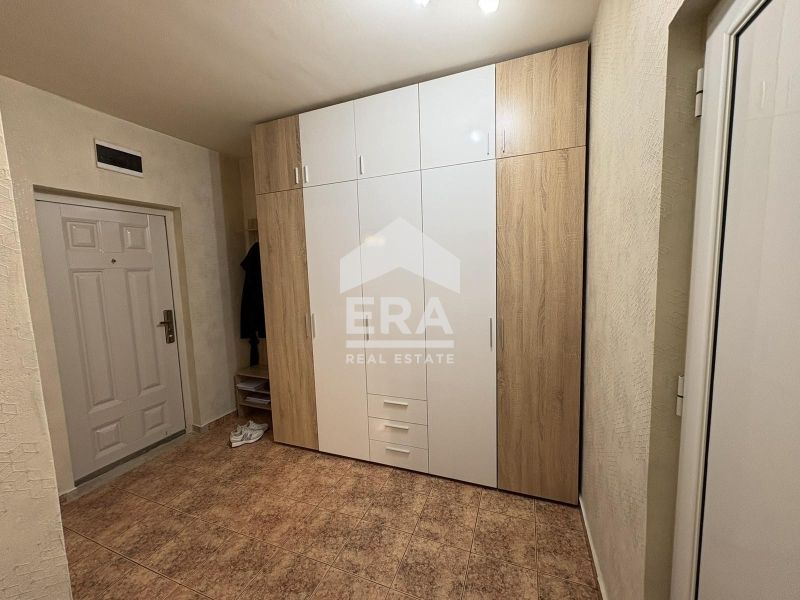 Продава се Едностаен апартамент в Добрич, Център - 45 кв.м за 1623 €/кв.м - Снимка #6