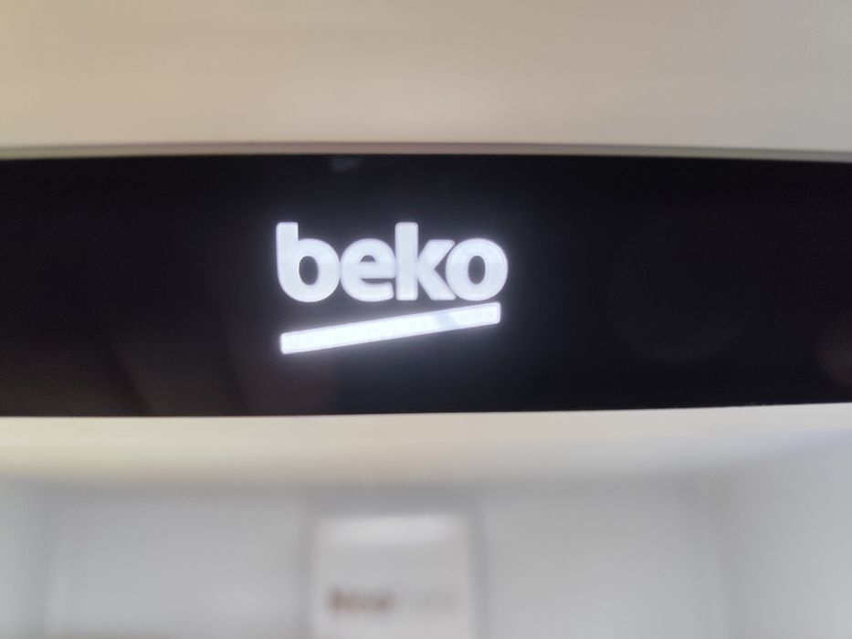 Vând sertare combina frigorifica Beko model RCNA 408