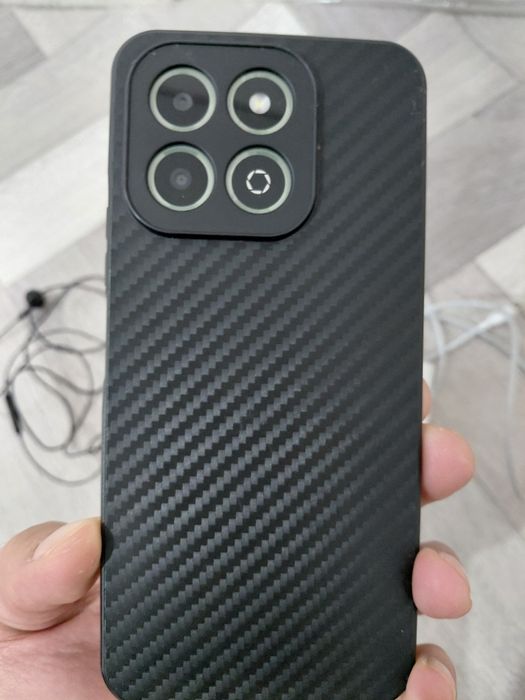 Продам Хонор х6б