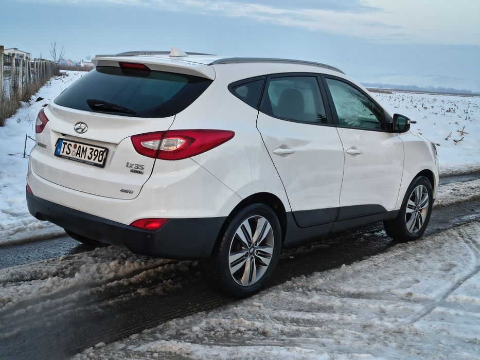 Vand schimb Hyundai IX35 2.0 crdi 4*4  2014 184 cai Euro 5