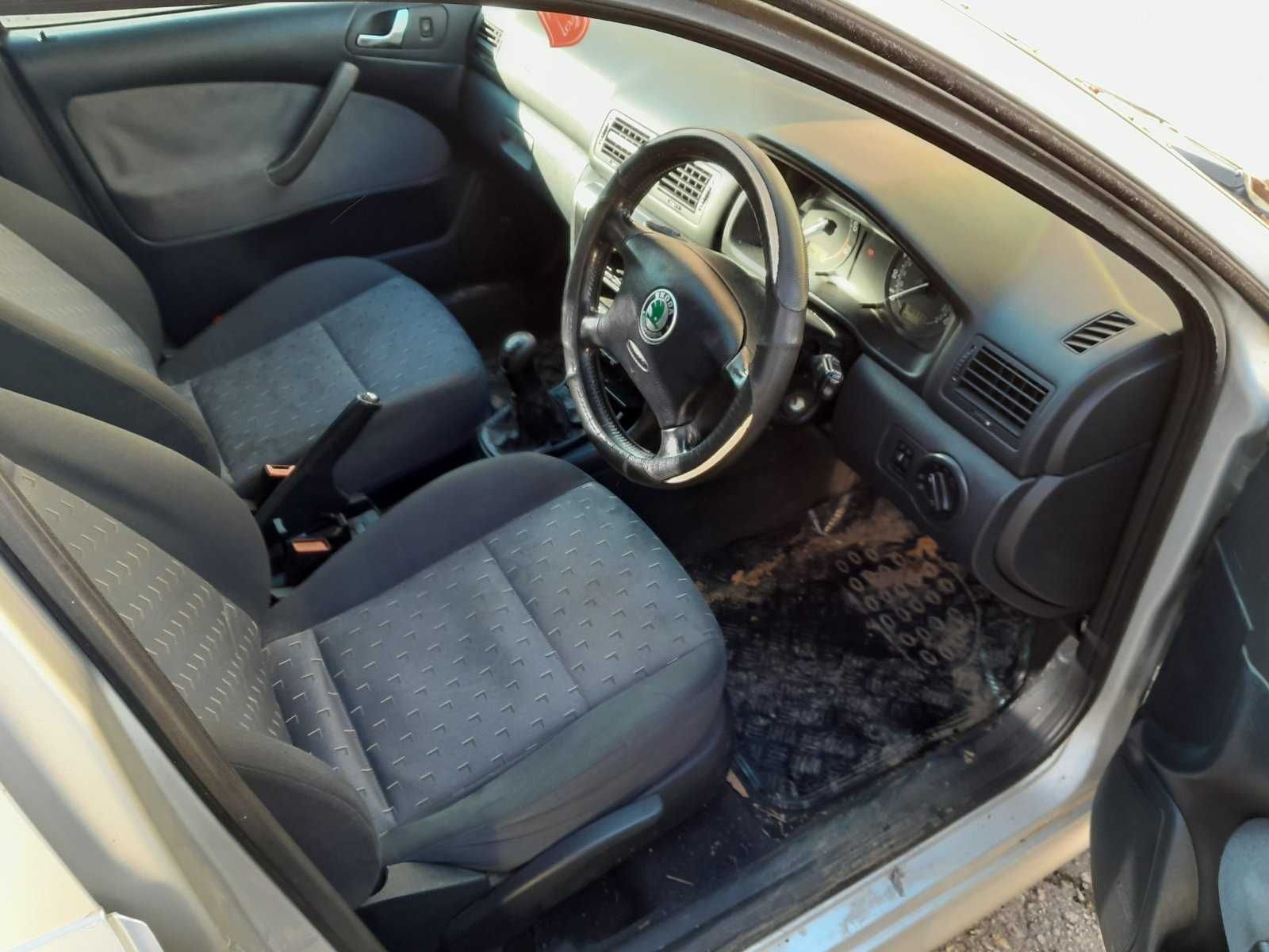Шкода Октавия 1,6 i, 2004 г на части гр. Провадия • OLX.bg