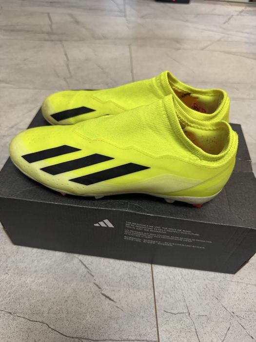 Адидас бутонки #38,5