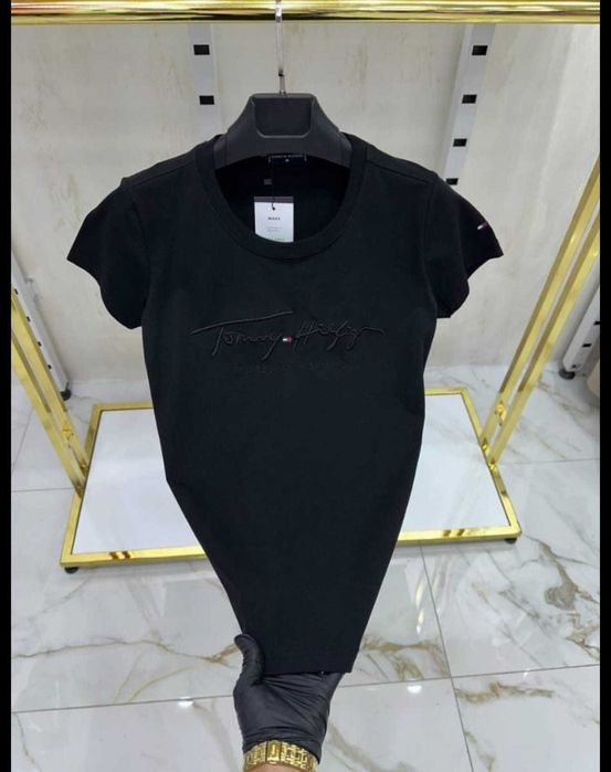 Дамска Тениска Guess - Колекция 2026