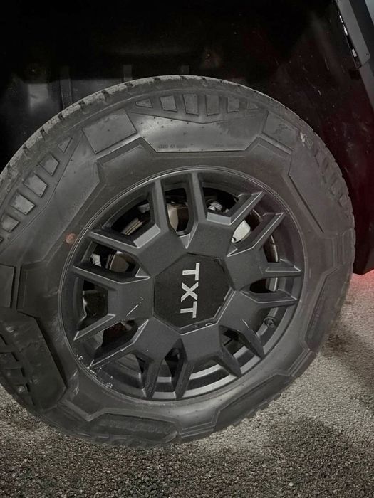 Tesla Cybertruck