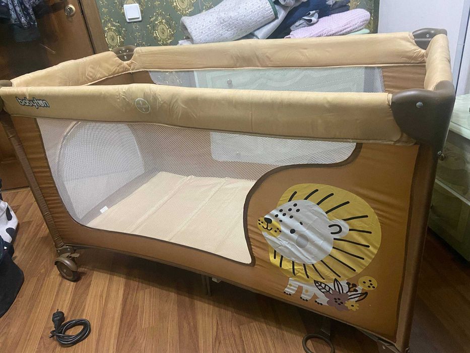 Манеж Кровать для детей Срочно