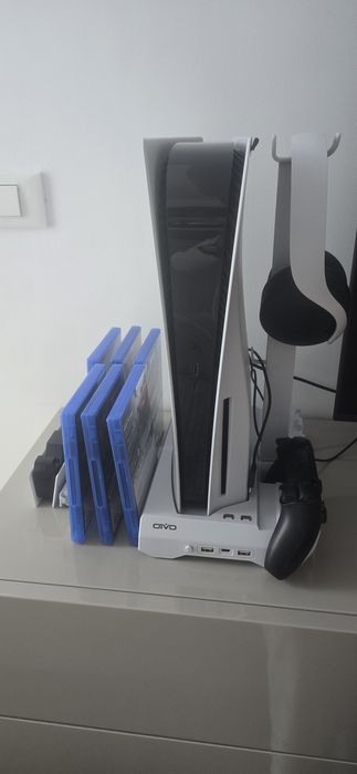 PS5 Disc + 1 Controller + Accesorii Complete | Ca Nou | Setup Full + 6 discuri SUPER OFERTĂ!