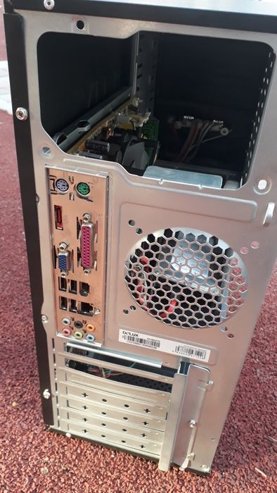 Процессоры, озу, кейс, мат-платы, кулир.