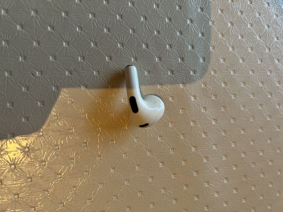 Левый наушник Air pods 3