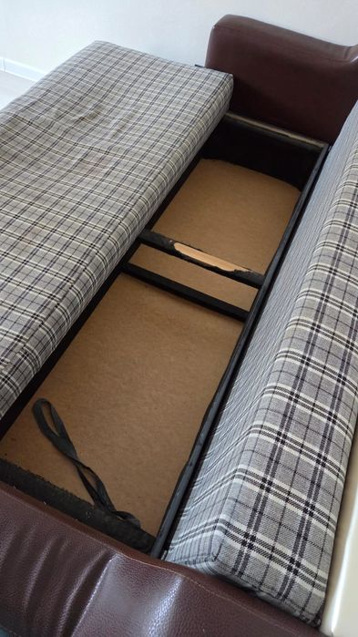 Продам б/у диван