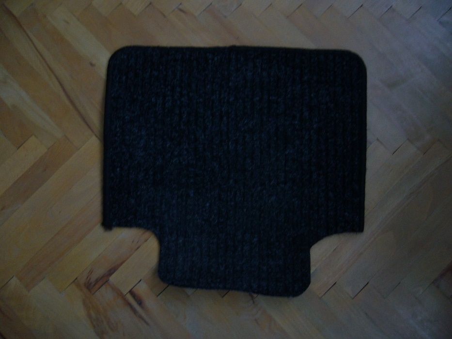 Мокетни стелки за автомобил - чисто нови!