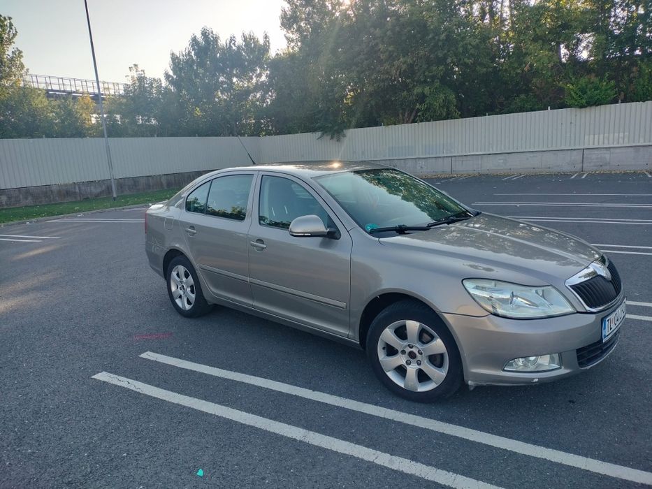 Vând Skoda Octavia