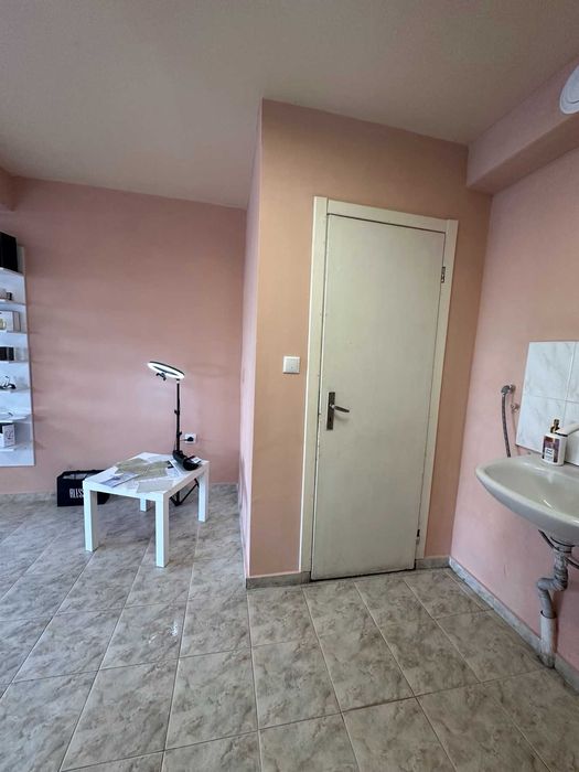 Дава се под наем Магазин в Варна, Лятно кино Тракия - 45 кв.м за 335 € - Снимка #4