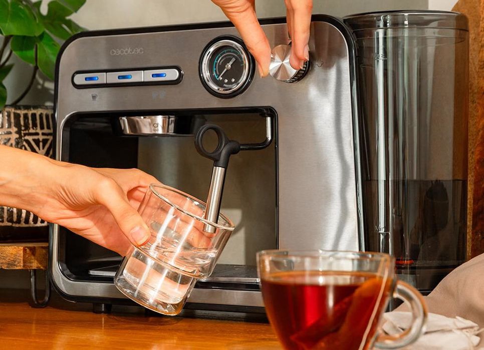 Кафемашина за еспресо - CECOTEC Power Espresso 20 Square Pro, 1450 W, 2 чаши, Сребриста