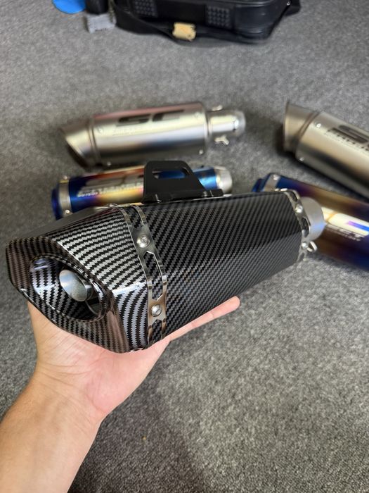 Vând finale universale de tip replici SC Project și Akrapovic ideale pentru moto, atv, scuter, quad