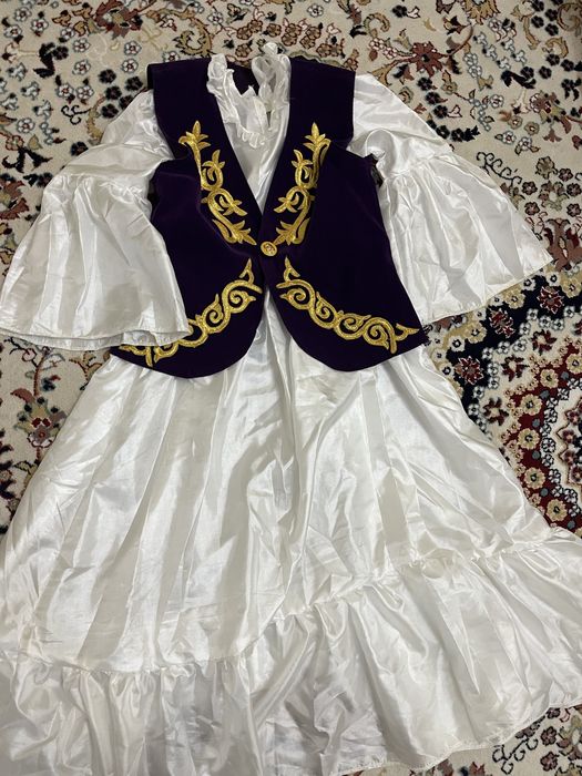 Платье наурыз и нарядное есть