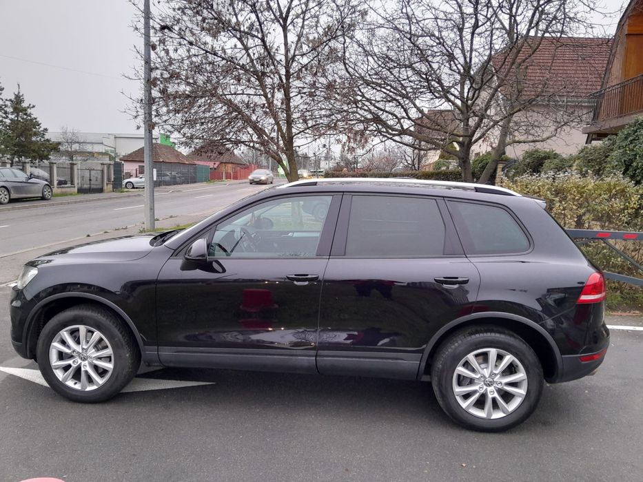VW Touareg 2011 245 cp  Inmatriculat 8950 € neg