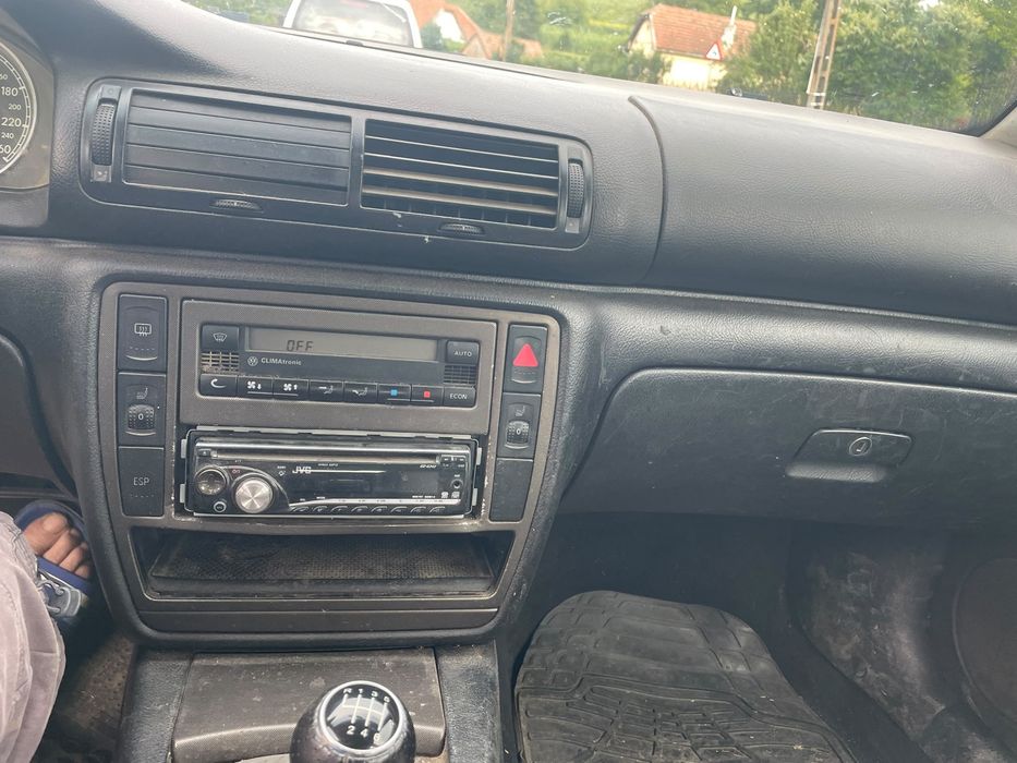 VOLKSWAGEN Passat 2001 — imagine 5