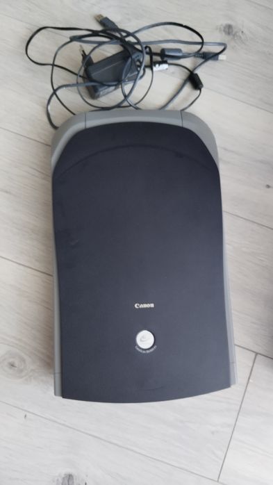 Сканер Canon лазерный