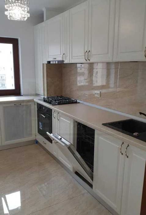 Дава се под наем Двустаен апартамент в Пловдив, Гагарин - 65 кв.м за 295.8 € - Снимка #2