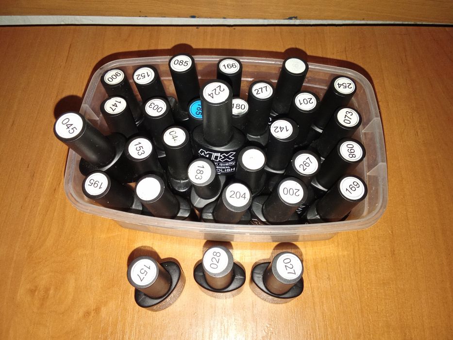 Продам геливые лаки