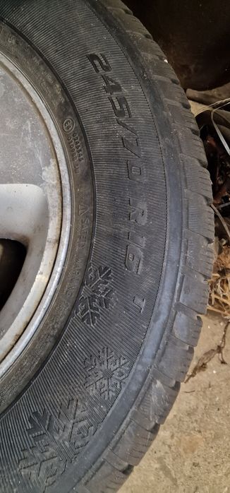 Гуми с джанти nissan toyota 245/70/16