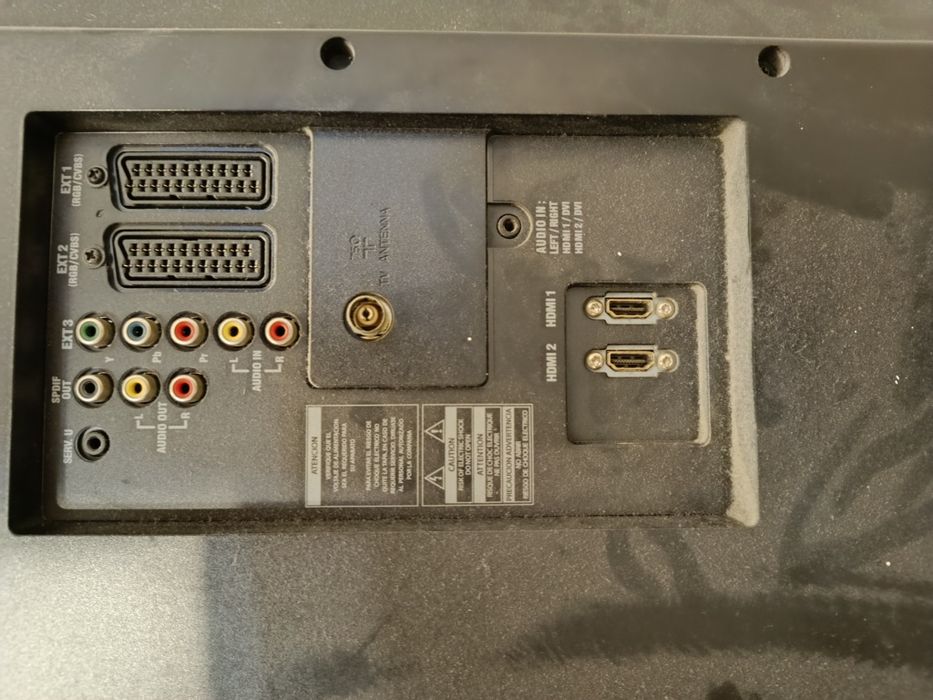 Продам срочно телевизор