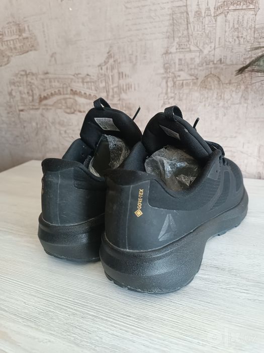 Оригинальные кроссы Reebok
