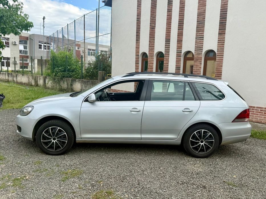 VOLKSWAGEN Golf 2011 — imagine 5