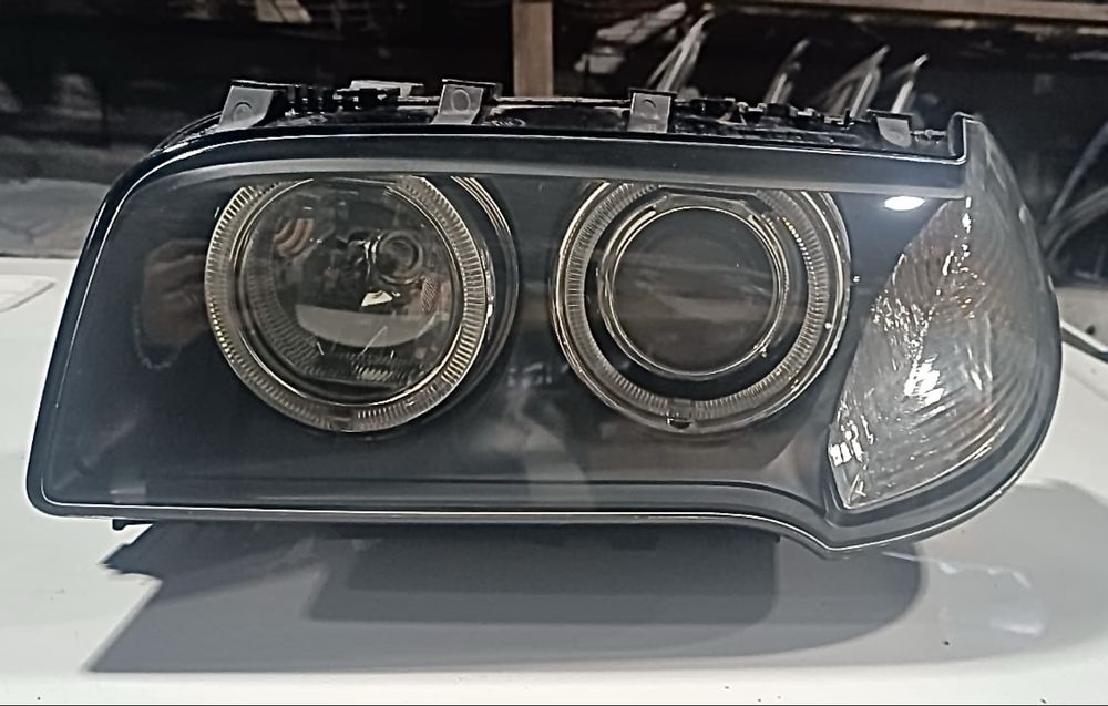 Фары БМВ Х3 Е83.