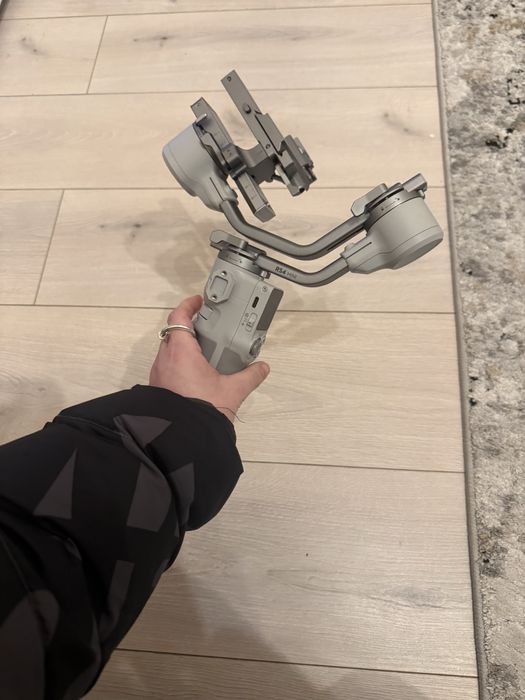 Stabilizator ghimbal dji Rs4 mini