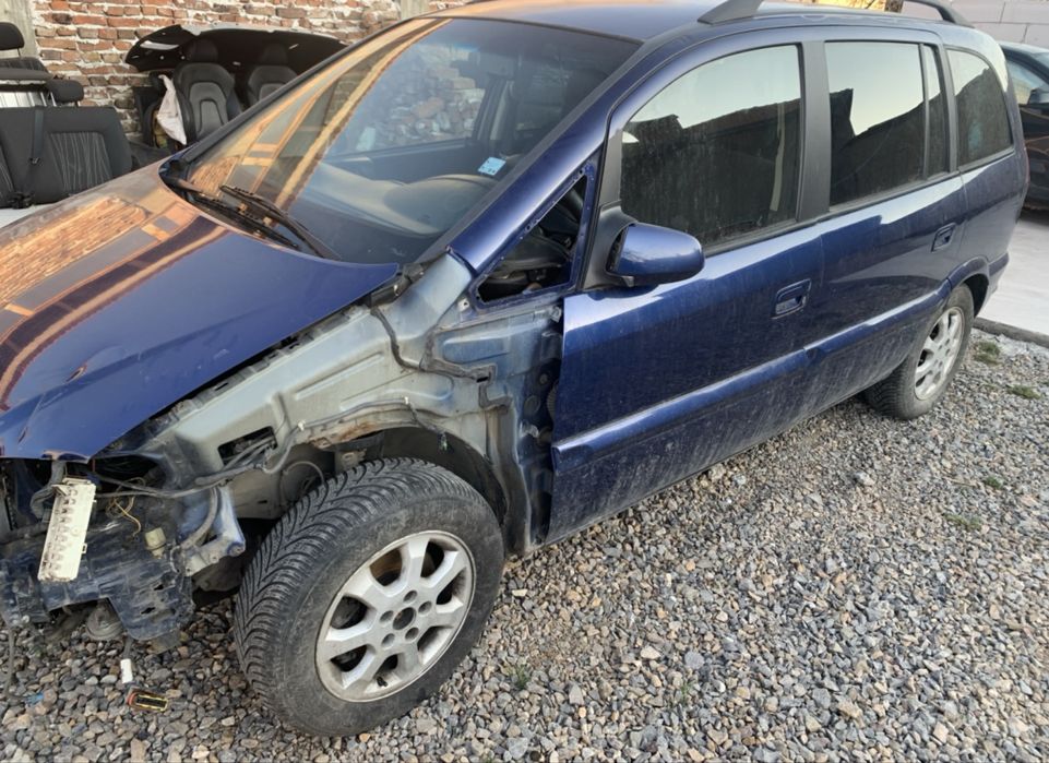 Opel Zafira A 2.2i на части