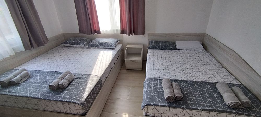 Дава се под наем Къща в Смолян, Стар център - 120 кв.м за 76.5 € - Снимка #1