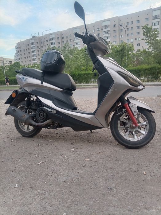 Продам скутер, мопед