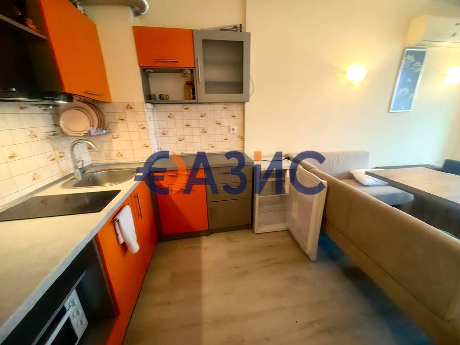 Продава се Тристаен апартамент в к.к. Слънчев бряг - 88 кв.м за 693 €/кв.м - Снимка #8