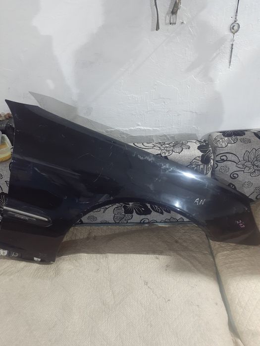 Крыло Mersedec benz w203