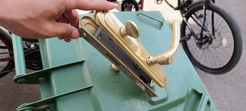 Ручка двери межкомнатные