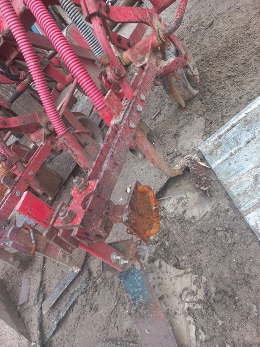 Vând presitoare cu fertilizare!