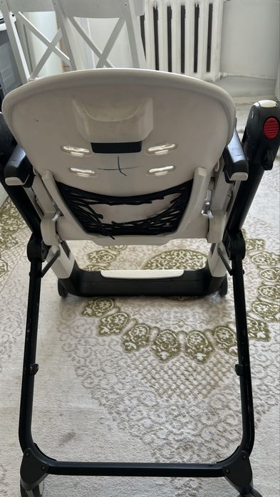 Стульчик б/у для кормлея Peg-Perego Siesta Follow Ме