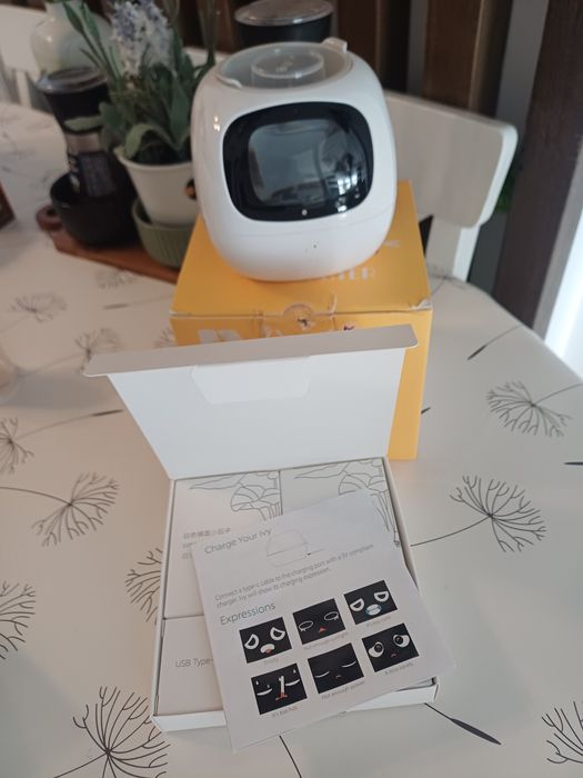 Ghiveci Companion Inteligent pentru Plante Ila Product, Animatii !