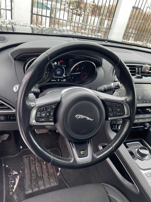 Plansa bord Jaguar F Pace