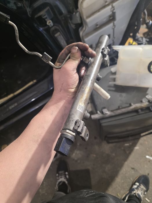 Рейл за Mercedes om 642 3.2 дизел