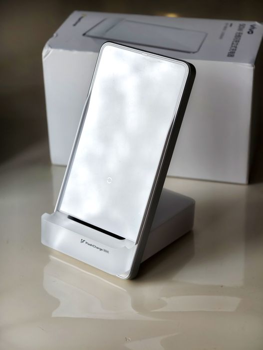 Оригинальное Беспроводное зарядное устройство ViVO 50 Вт