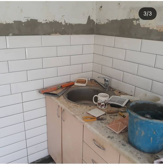 Клеим обои, мелкосрочный ремонт